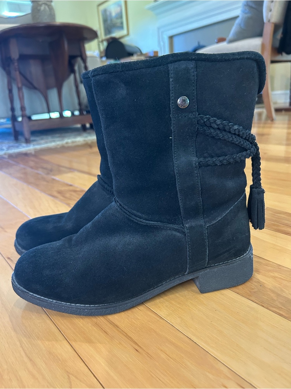 Abeo Blaine Women’s Black Winter Suede Mid-Calf Boots with Braided Tassel Detail - Picture 2 of 10
